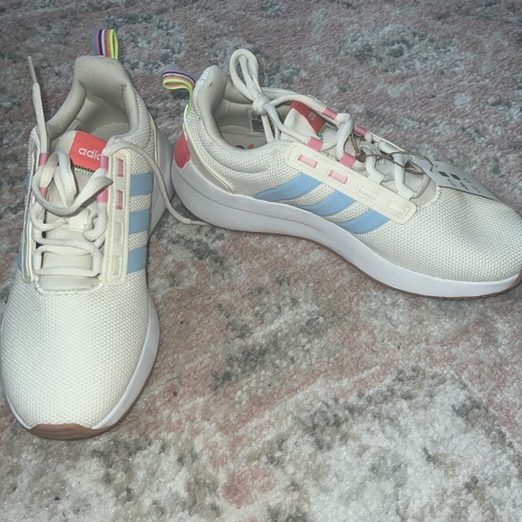 adidas Shoes - NWT! Adidas sneakers